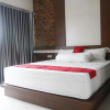 Отель RedDoorz Plus near Kualanamu Airport, фото 11