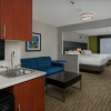 Отель Holiday Inn Express & Suites Lawrence, an IHG Hotel, фото 20