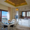 Отель Sunshine Villa with Private Pool, фото 9