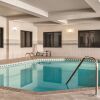 Отель Country Inn & Suites by Radisson, St. Cloud East, MN, фото 15