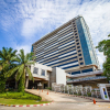 Отель Twin Lotus Hotel, фото 1