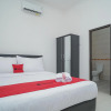 Отель RedDoorz near RS Patria IKKT, фото 4