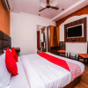 Отель OYO 26589 Hotel Royal Town, фото 18