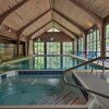 Отель Wooded Cabin: Mtn Views, Hot Tub & 2 Decks!, фото 16