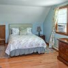 Отель Pet-friendly West Yarmouth Home, Near Beaches!, фото 5