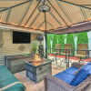 Отель Pet-friendly Taylor Home w/ Backyard Oasis!, фото 17