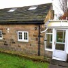 Отель Country School Cottage near Harwood, фото 1
