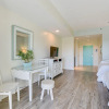 Отель Destin Resort Studio w/ Pool - Walk to Beach!, фото 10