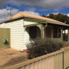 Отель Away Cottages Broken Hill, фото 7