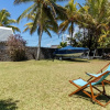 Отель Veloutier Blanc Beachfront Villa by StayMauritius, фото 13