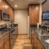Отель Kingswood Cornerview 4 Bedroom Home by RedAwning, фото 11