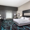 Отель Holiday Inn Express & Suites Charlotte Airport, an IHG Hotel, фото 21