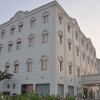 Отель The Royal Garden Hotel, фото 1