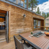 Отель Lake Tahoe Luxury Cabin by Avantstay Lake View, фото 28