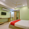 Отель Golden Park by OYO, фото 4