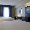 Отель Holiday Inn Express & Suites Brampton, an IHG Hotel, фото 4