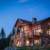 Отель Cloud Peak Vista Peak 7 Private Home with Hot Tub, фото 1