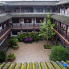 Отель Huibinlou Inn, Pingle Ancient Town, фото 15