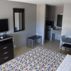 Отель Woodfield Inn and Suites, фото 6