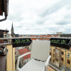 Отель Big 4-Bedroom Flat, Terrace with Great Vitkov View, фото 7