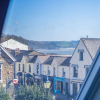 Отель Ocean Cabins @ The Square - Saundersfoot, фото 1