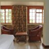 Отель Emafini Country Lodge в Мбабне