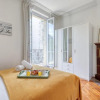 Отель Cosy Parisian 1bdr Flat - Prime Location Le Marais, фото 1