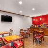 Отель Econo Lodge, фото 20