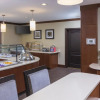 Отель Staybridge Suites Canton, an IHG Hotel, фото 12