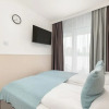 Отель Apartment With Parking & A/C by Renters, фото 3