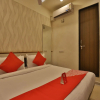 Отель OYO 12147 Hotel Vibrant, фото 9