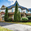 Отель Blue Jay Manor, фото 1