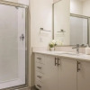 Отель Stunning Nulu 1BR Cozysuites 03, фото 10