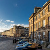 Отель Heart of Edinburgh City Centre 3 Bedroom Georgian Apartment, фото 1