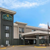 Отель La Quinta Inn & Suites by Wyndham Salina, фото 1