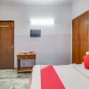 Отель Santi Inn by OYO Rooms, фото 7