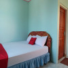 Отель RedDoorz near Mangrove Forest Kupang, фото 4