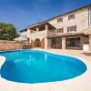 Отель Renovated Holiday Home With Private Pool At 5 Km From The Resort Of Porec And Beach, фото 18