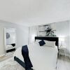Отель Updated Beach Condo W/ Pool - Steps To Sand! Condo, фото 6