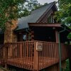 Отель Precious Memories - Rustic Sevierville Retreat 2 Bedroom Cabin by RedAwning в Севирвилле