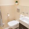 Отель Executive City Centre Apartment with Gated Parking and Stylish Rooms includes Privacy and Space with, фото 21