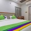 Отель Treebo Abhi Suites, Guntur, фото 18