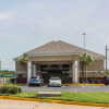 Отель Quality Inn & Suites near Coliseum and Hwy 231 North, фото 1