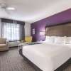 Отель La Quinta Inn & Suites by Wyndham Hartford - Bradley Airport, фото 8