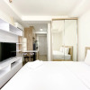 Отель Homey And Compact Studio At Azalea Suites Apartment, фото 4