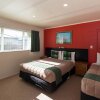 Отель MALFROY motor lodge Rotorua - Accommodation and Mineral Pool, фото 6