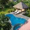 Отель Villa Beranda, Open Stylish Villa, With Staff, By The Beach In Lovina, Bali, фото 8