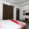 Отель OYO 15673 Hotel Lotus Inn, фото 3