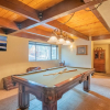 Отель Moonridge Manor - Very Lovely Cabin In A Quiet Neighborhood With An Amazing Hot Tub! 4 Bedroom Home, фото 10