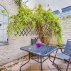 Отель Vivid 2Br Apt W Patio In Pimlico By Victoria St, фото 13